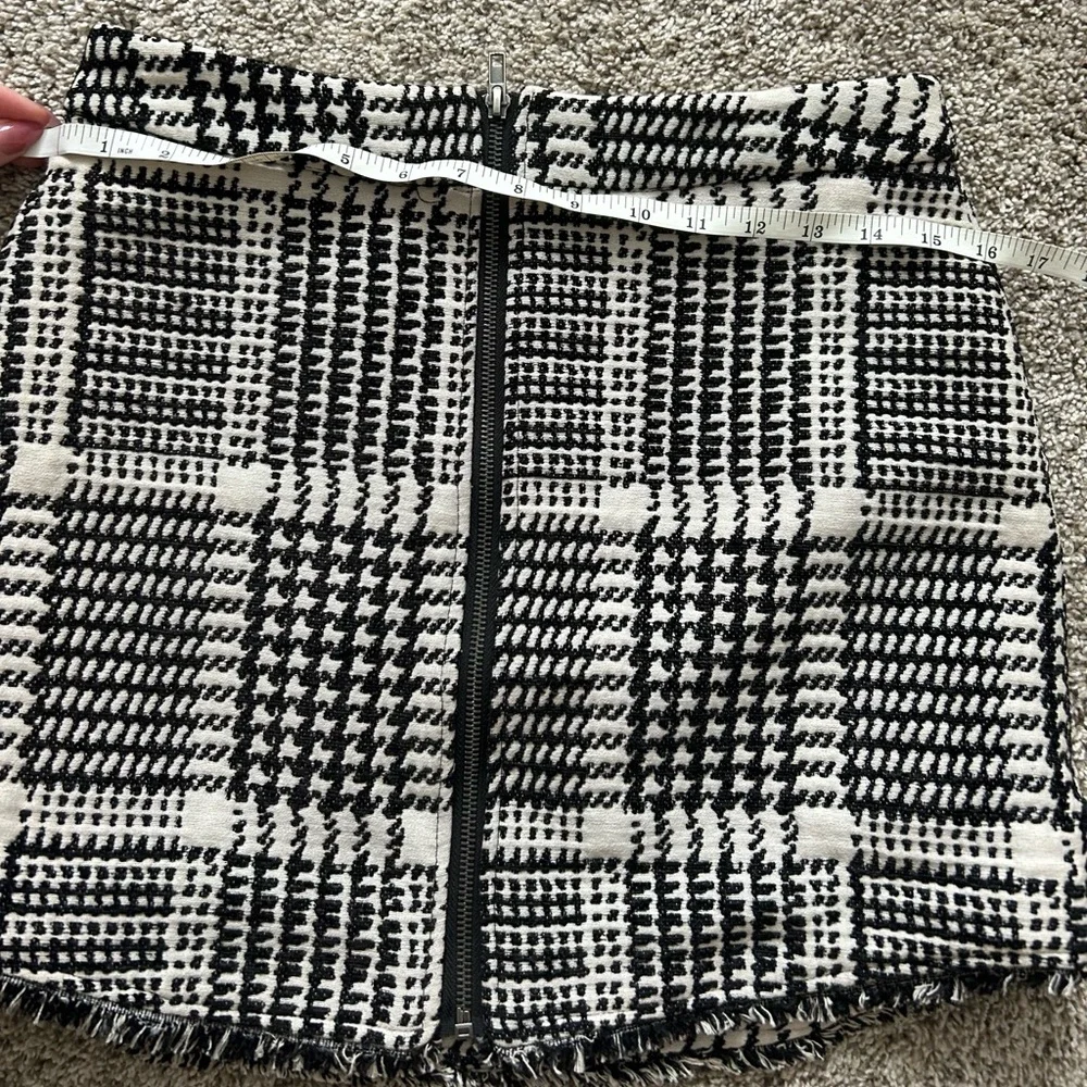 Cupcakes & Cashmere plaid mini skirt zip up black and white houndstooth pattern - Picture 7 of 13